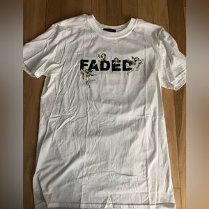“Faded” Pretty Little Thing TShirt Size Small